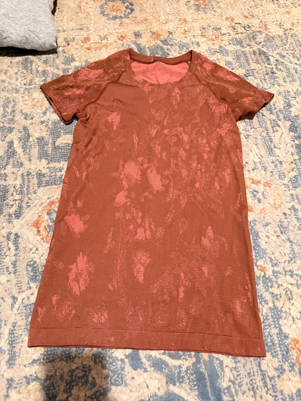 lululemon athletica rust and pink jacquard knit top